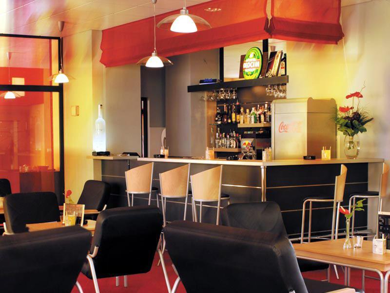 Hotel Lechicka Poznan Restaurante foto